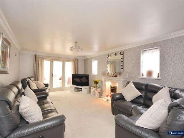 House for sale in Harold Hill, Greater London