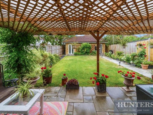 House for sale in Old Malden, Greater London
