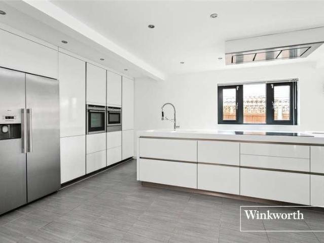 House for sale in Greater London