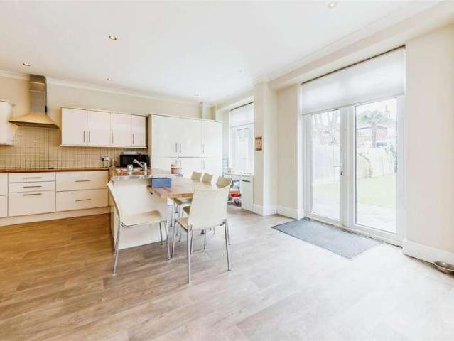 House for sale in Hendon, Greater London