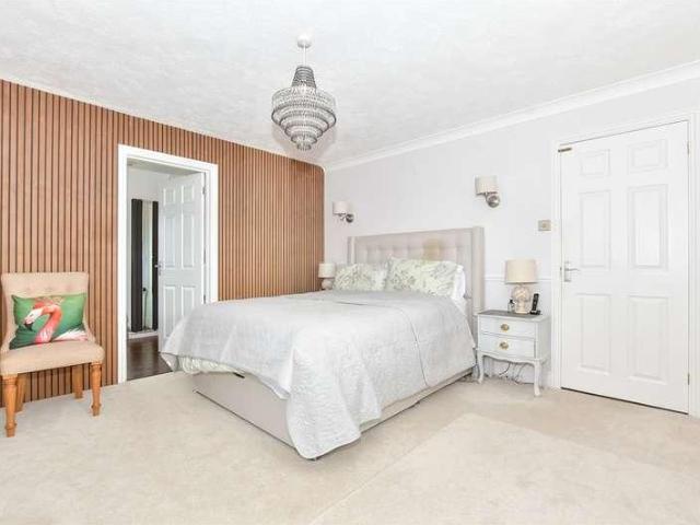 House for sale in Littlestone on Sea, Folkestone and Hythe