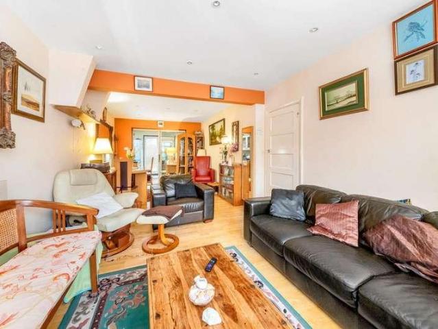 House for sale in London Borough of Lewisham, Greater London