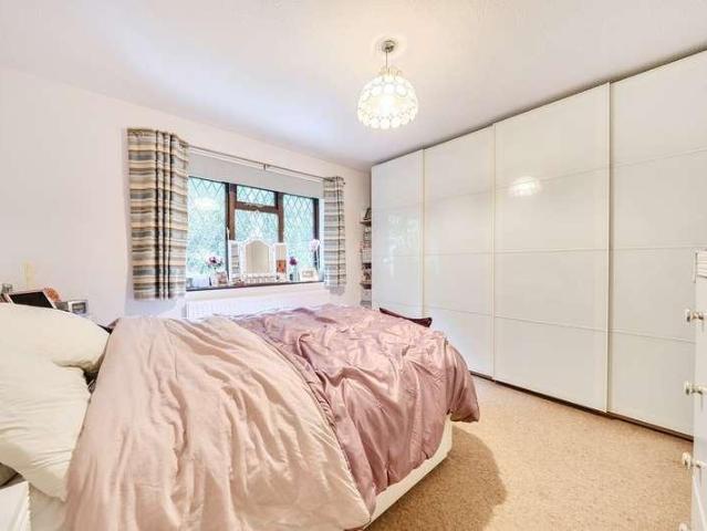 House for sale in Batchworth, Hertfordshire