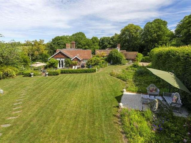 House for sale in Ash, Kent