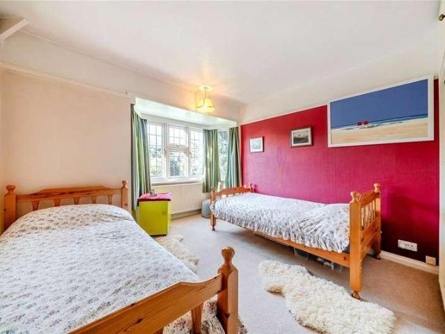 House for sale in Selsdon, Greater London