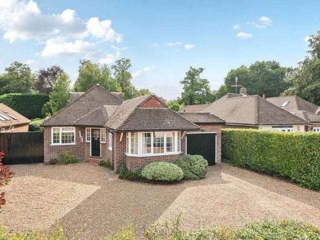 House for sale in Sheerwater, Woking