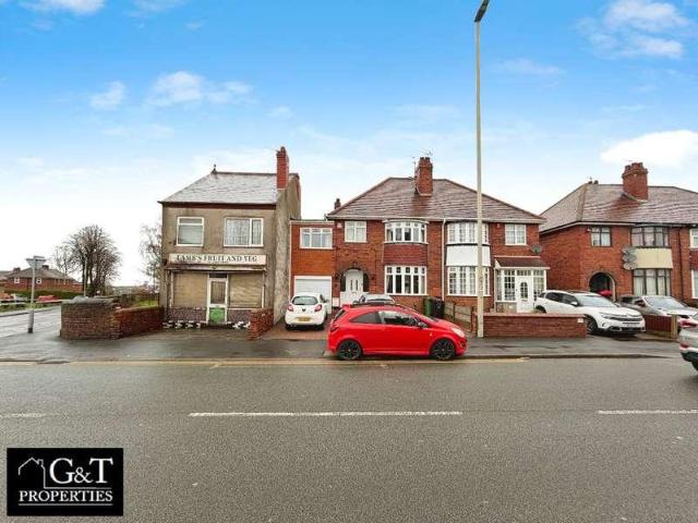 House for sale in Pensnett, West Midlands