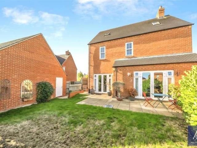 House for sale in Foxhills, Brackley
