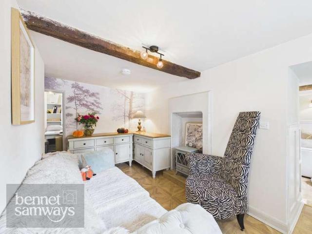 House for sale in Froggatt, East Midlands