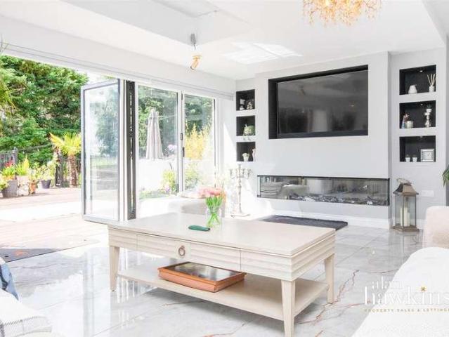House for sale in Brinkworth, Wiltshire
