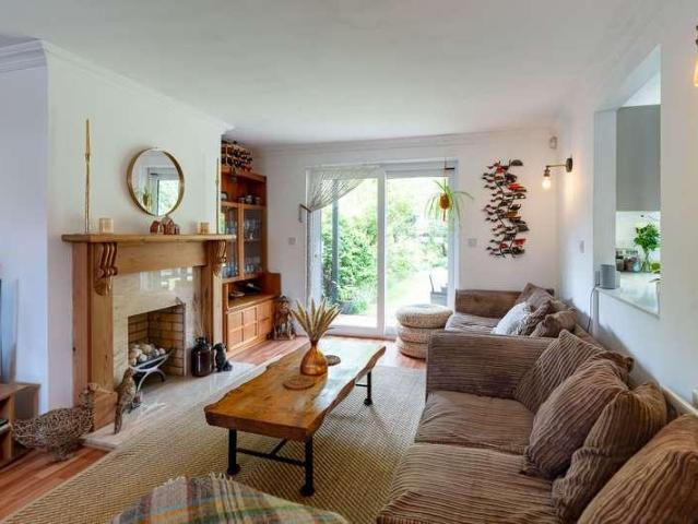 House for sale in Caldecott, Dromore