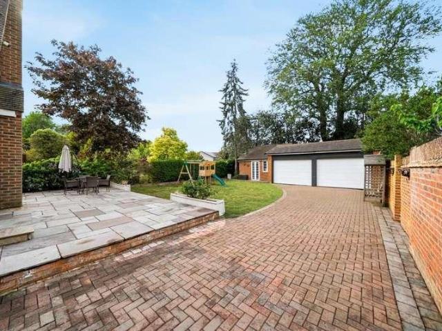 House for sale in Row Town, Surrey