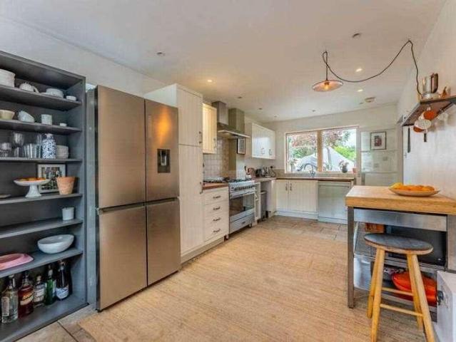 House for sale in Newcourt, Watergate