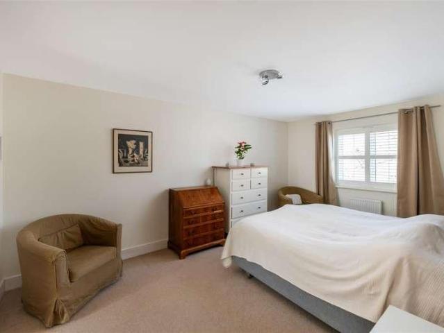 House for sale in Red Hill, Surrey