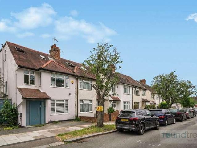 House for sale in London Borough of Barnet, Greater London