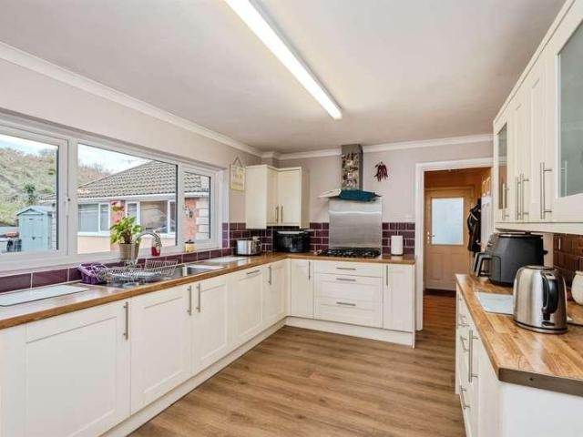 House for sale in Dyffryn Clydach, Neath Abbey
