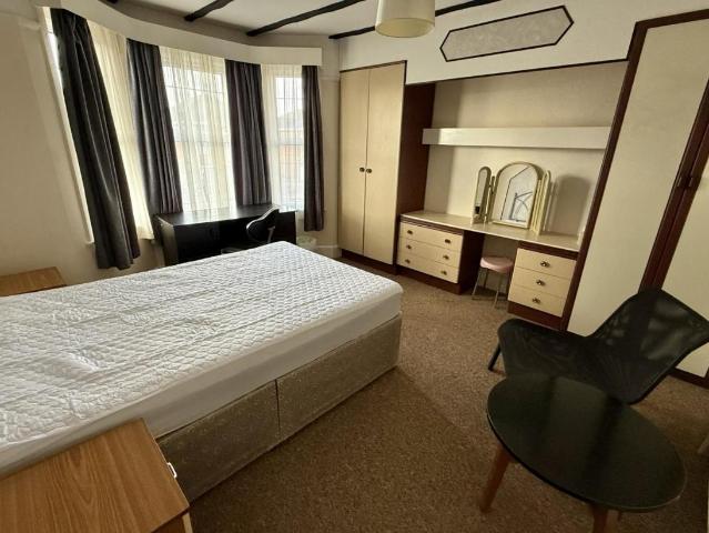 House for sale in Talbot Village, Bournemouth