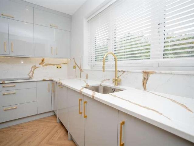 House for sale in London Borough of Hounslow, Spring Grove