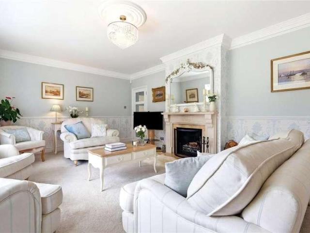 House for sale in North Shoebury, Alton Barnes