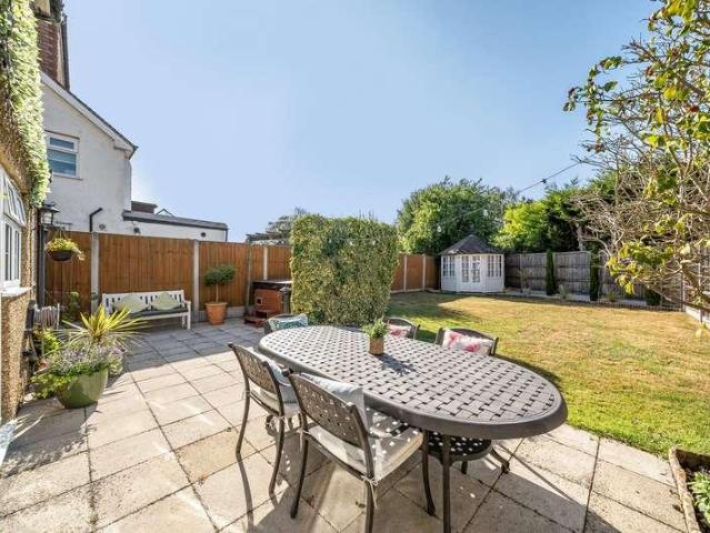 House for sale in Ruislip, London Borough of Hillingdon