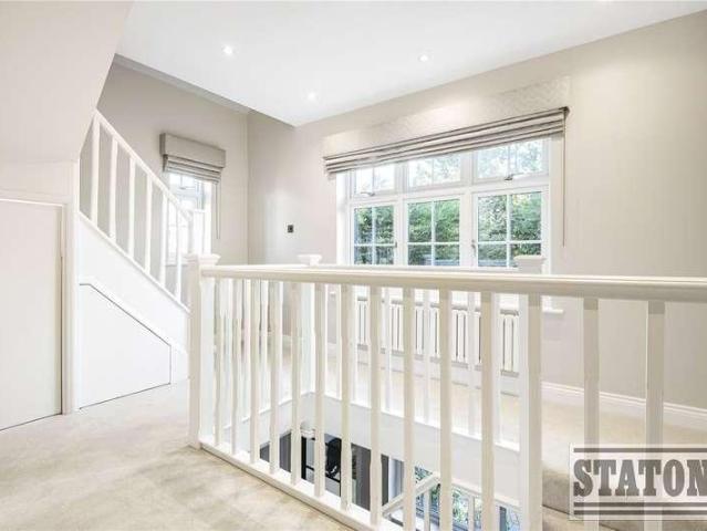 House for sale in Greater London