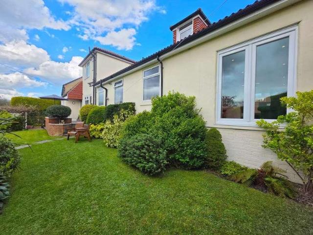 House for sale in Royston, South Yorkshire