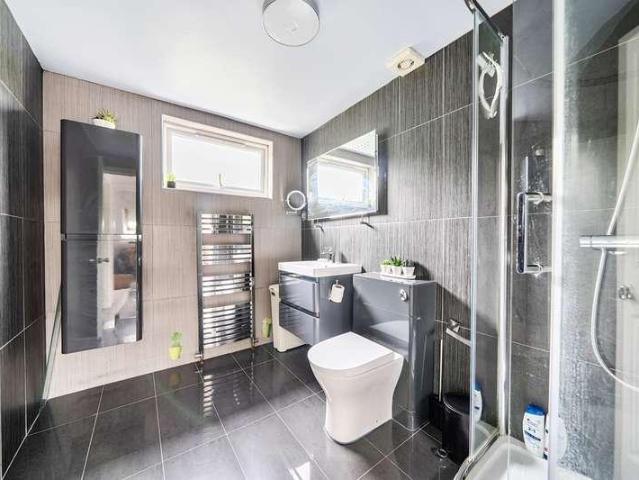 House for sale in Canons Park, Greater London