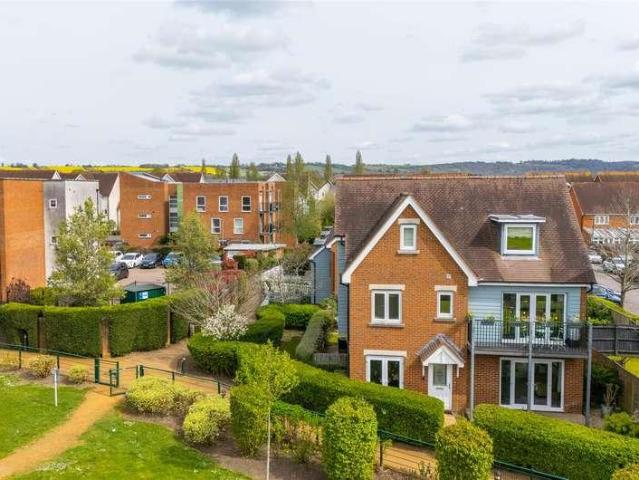 House for sale in Red Hill, Surrey