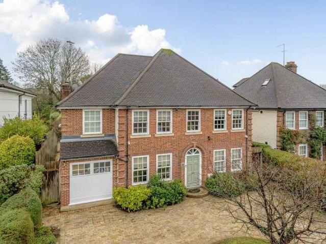 House for sale in Northwood, Greater London