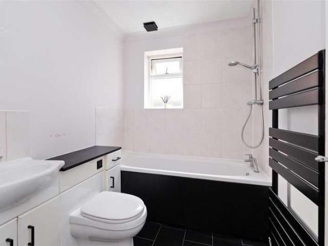 House for sale in The Bridge, Kent