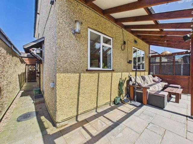 House for sale in Eastcote, Greater London