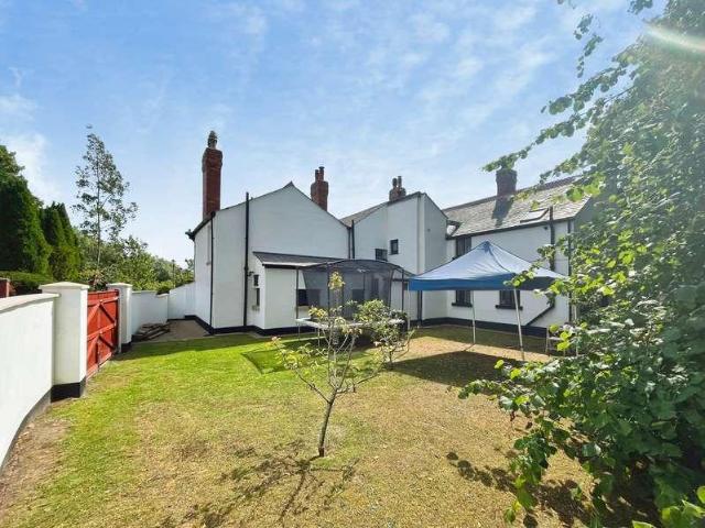 House for sale in Lee Bank, Greater Manchester
