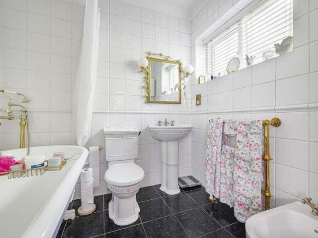 House for sale in Bickley, Greater London