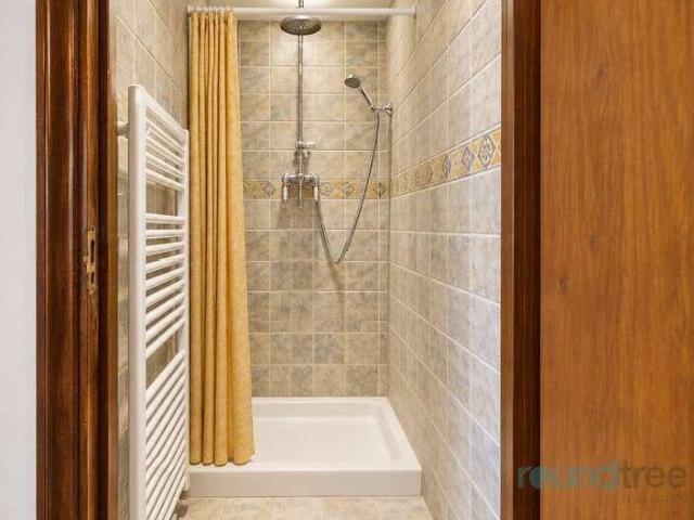 House for sale in Temple Fortune, Greater London