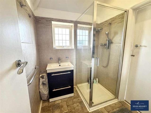 House for sale in Hadley Wood, Greater London