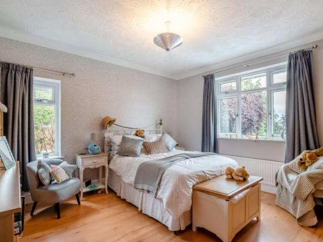 House for sale in Spofforth Hill, Leeds