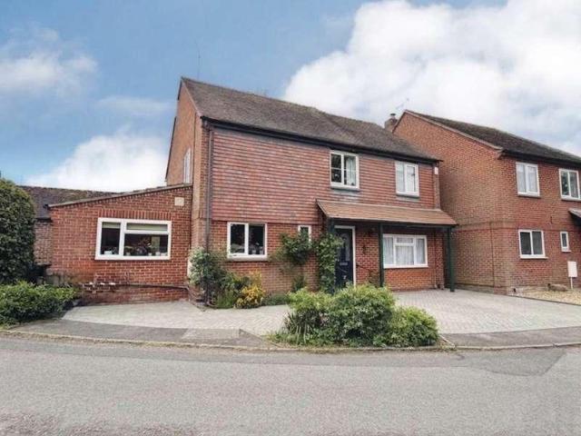 House for sale in Berrick Salome, Oxfordshire