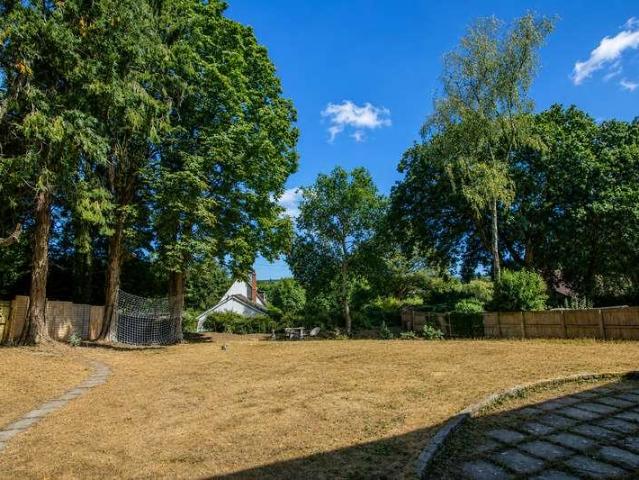 House for sale in West Hill, Budlake