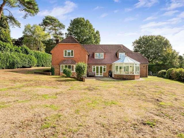 House for sale in Smock Alley, Horsham