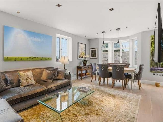 House for sale in Notting Hill, Greater London