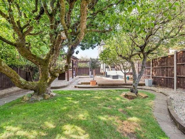 House for sale in London Borough of Enfield, Greater London