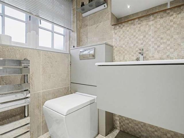 House for sale in Attenborough, East Midlands
