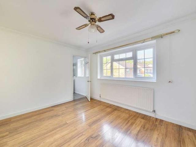 House for sale in Emmbrook, Wokingham