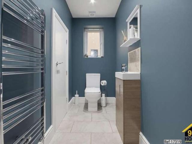 House for sale in Hove Edge, Hipperholme