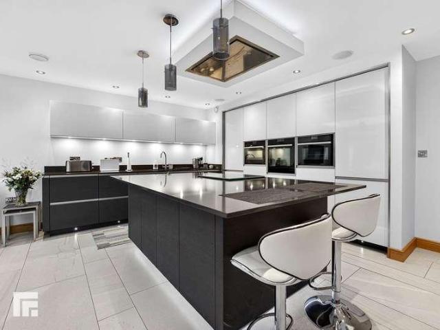 House for sale in Pont-y-Clun, Groes-faen