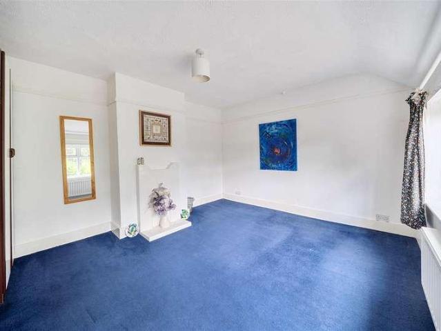 House for sale in Emmbrook, Wokingham