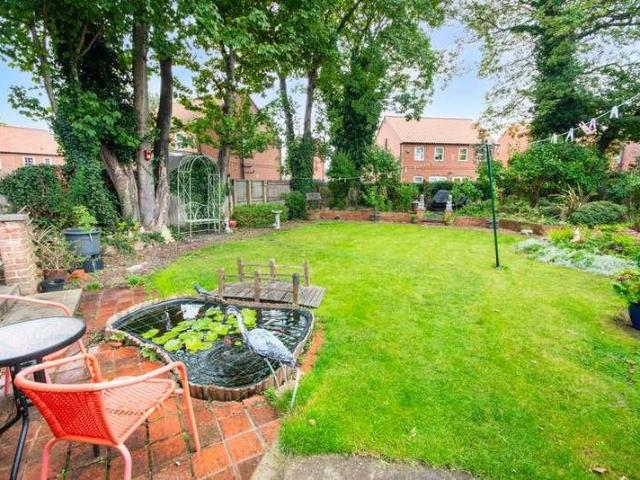 House for sale in Hallcroft, Costhorpe