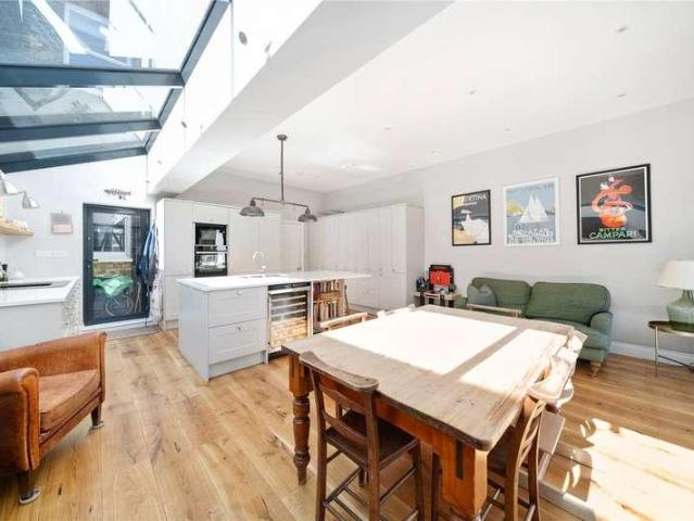 House for sale in London Borough of Lambeth, Greater London