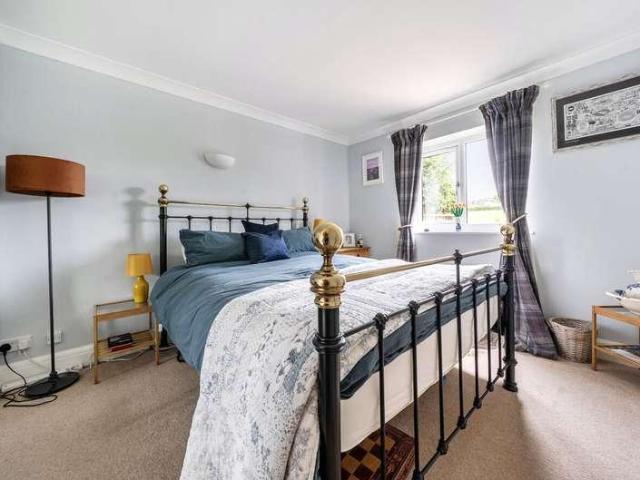 House for sale in Barton Stacey, Hampshire
