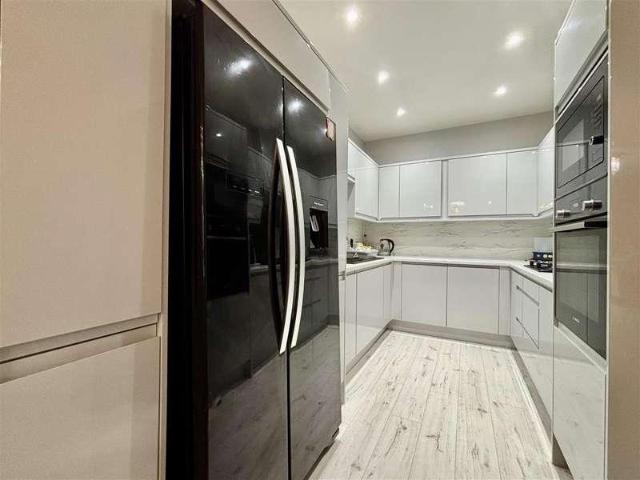 House for sale in Fountainhead, West Yorkshire
